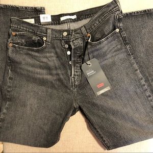 Levi’s Wedgie Straight, NWT, Size 31